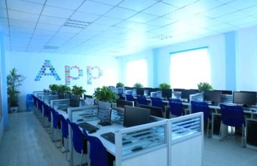 學(xué)習(xí)軟件開發(fā)，來江西新華電腦看看網(wǎng)絡(luò)技術(shù)服務(wù)